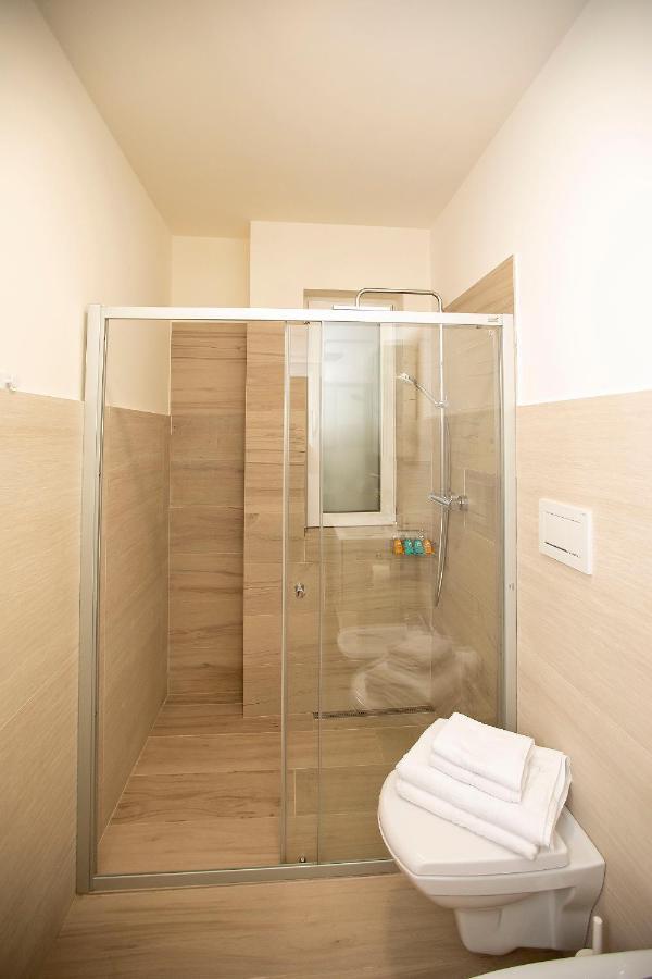 Covaciu Aparthotel Клуж-Напока Екстер'єр фото